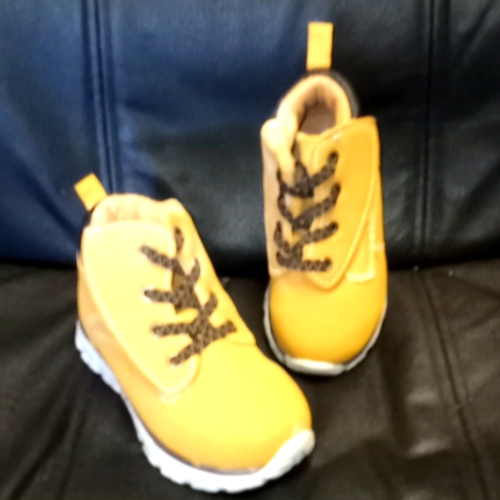 Wonder Nation Kids Work Boots- Size 7